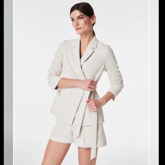 Spanx, carefree, crêpe wrap blazer - Picture 11 of 12